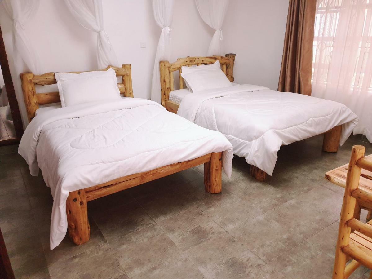 Merinja Guest House 나이바샤 외부 사진
